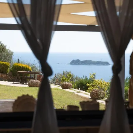Wonderful Maisonette Overlooking The Aegean Sea מלון